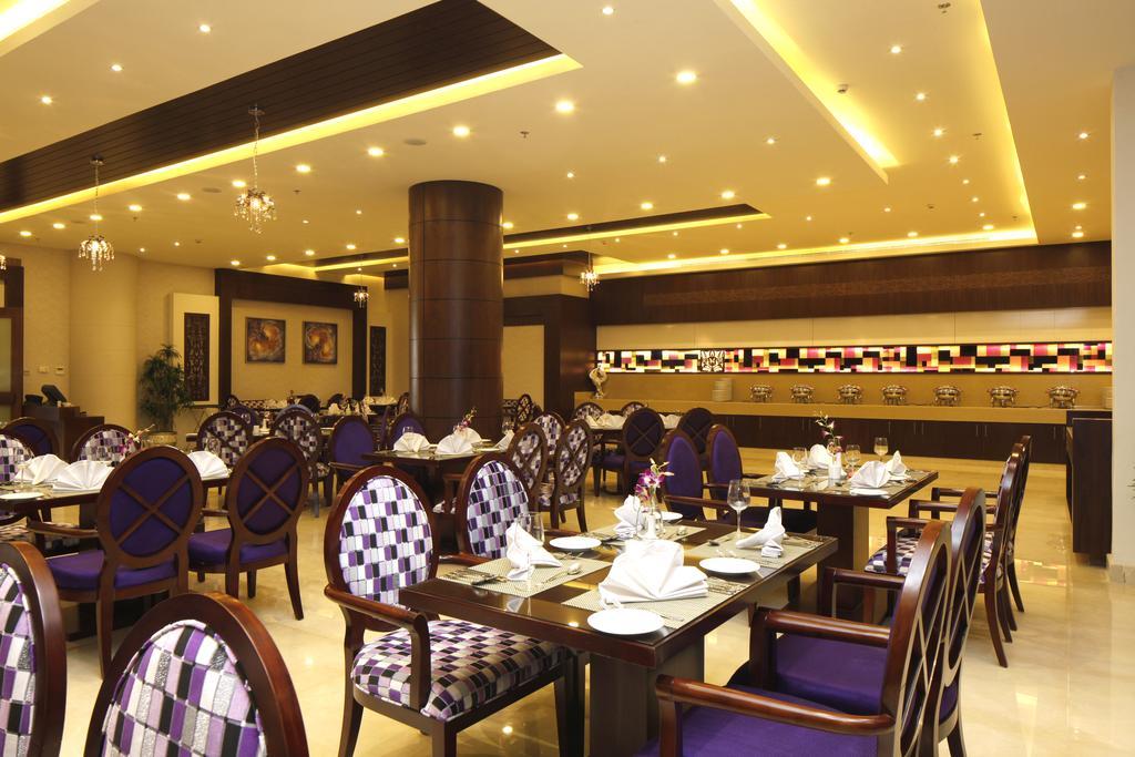 Intour Al Sahafa Hotel Riadh Exterior foto